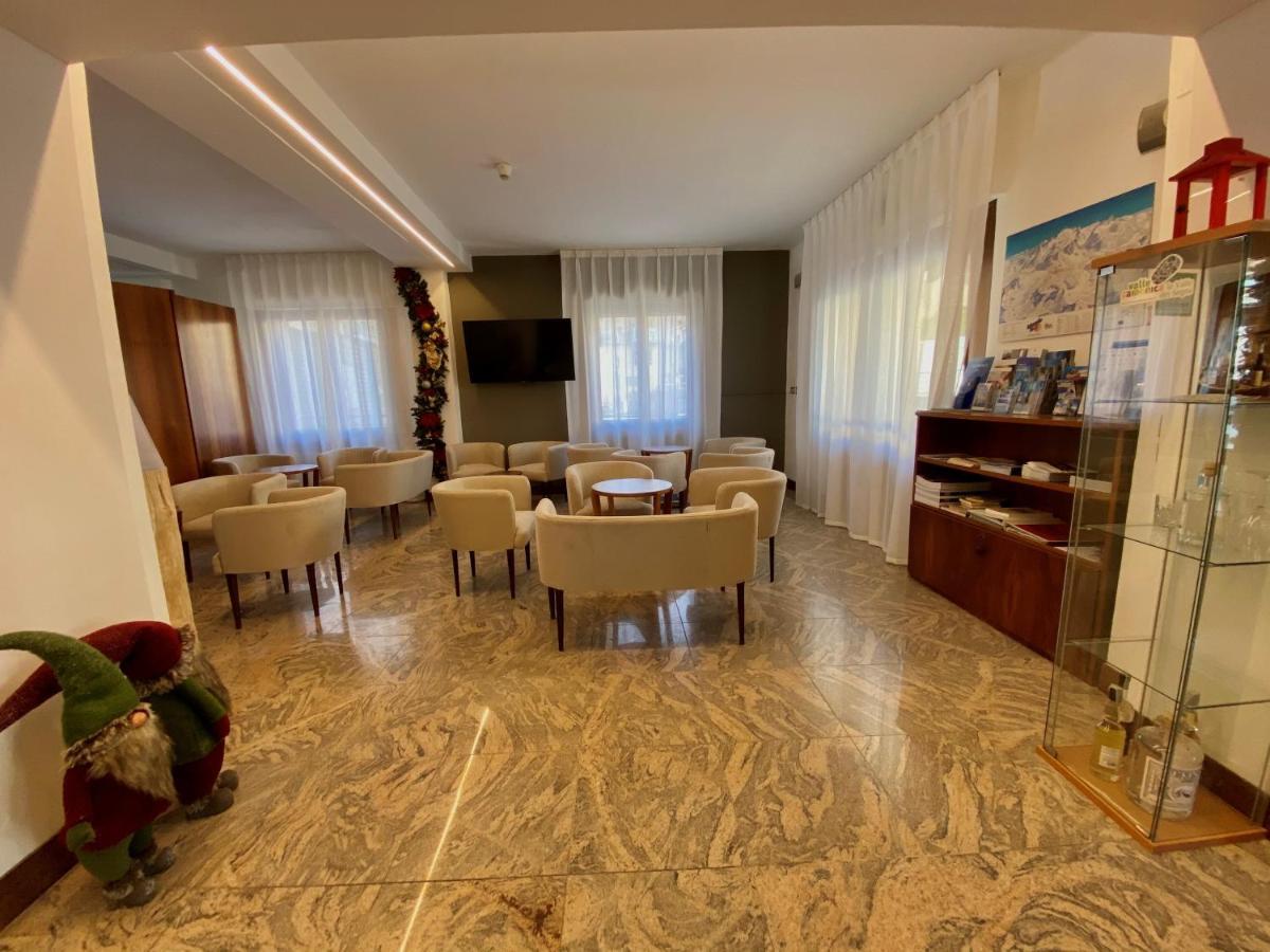 Hotel Sciatori 3 Stelle Superior Temù Dış mekan fotoğraf