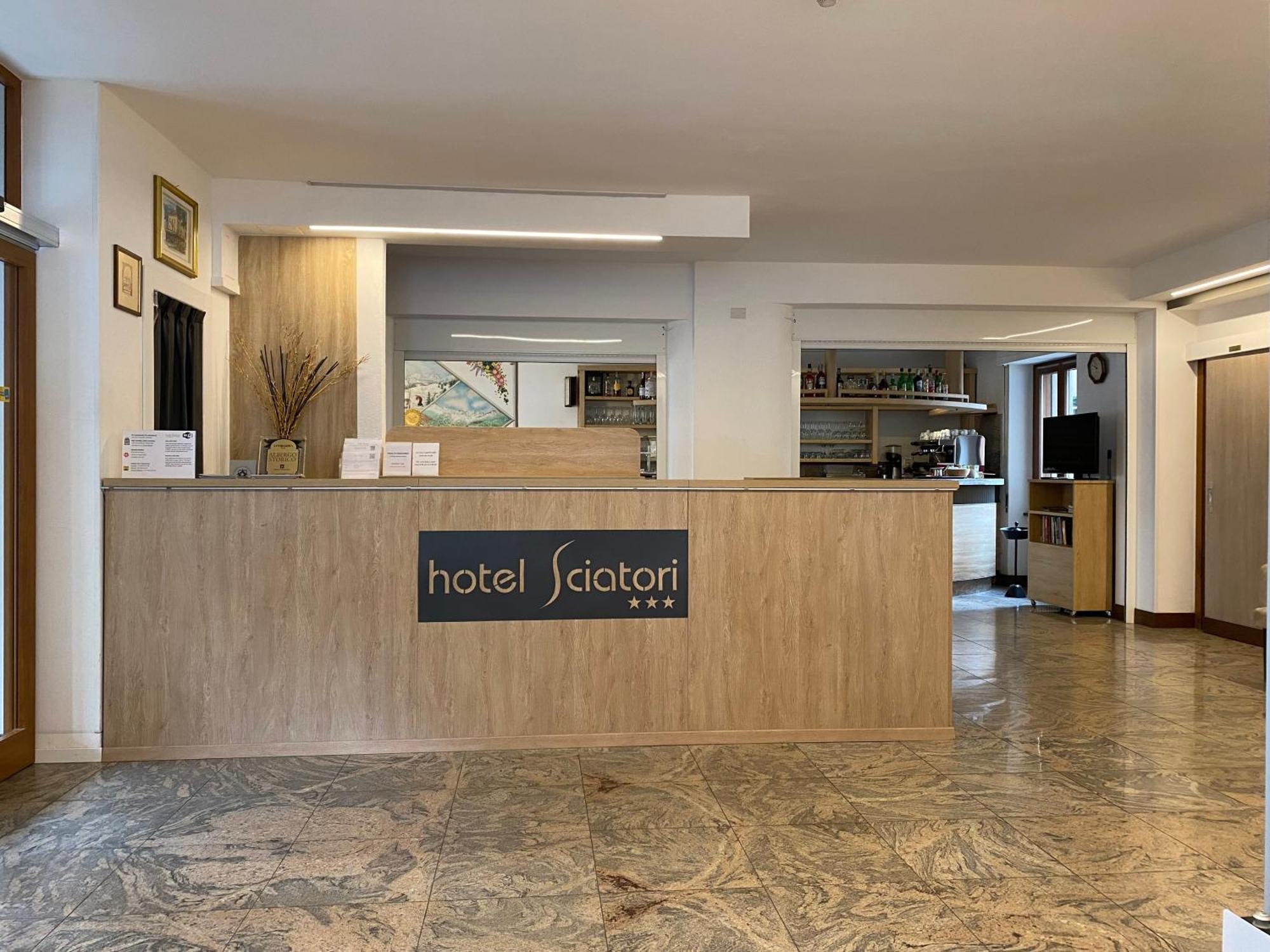 Hotel Sciatori 3 Stelle Superior Temù Dış mekan fotoğraf